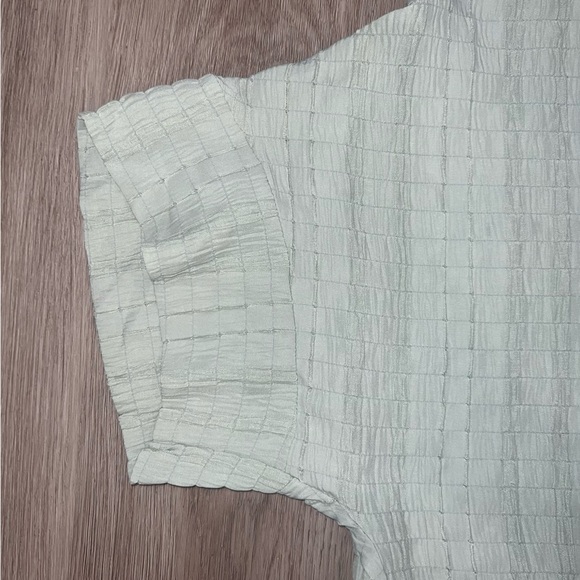 Shein Woman’s Oversized Textured Green Top Size Medium - Picture 5 of 5